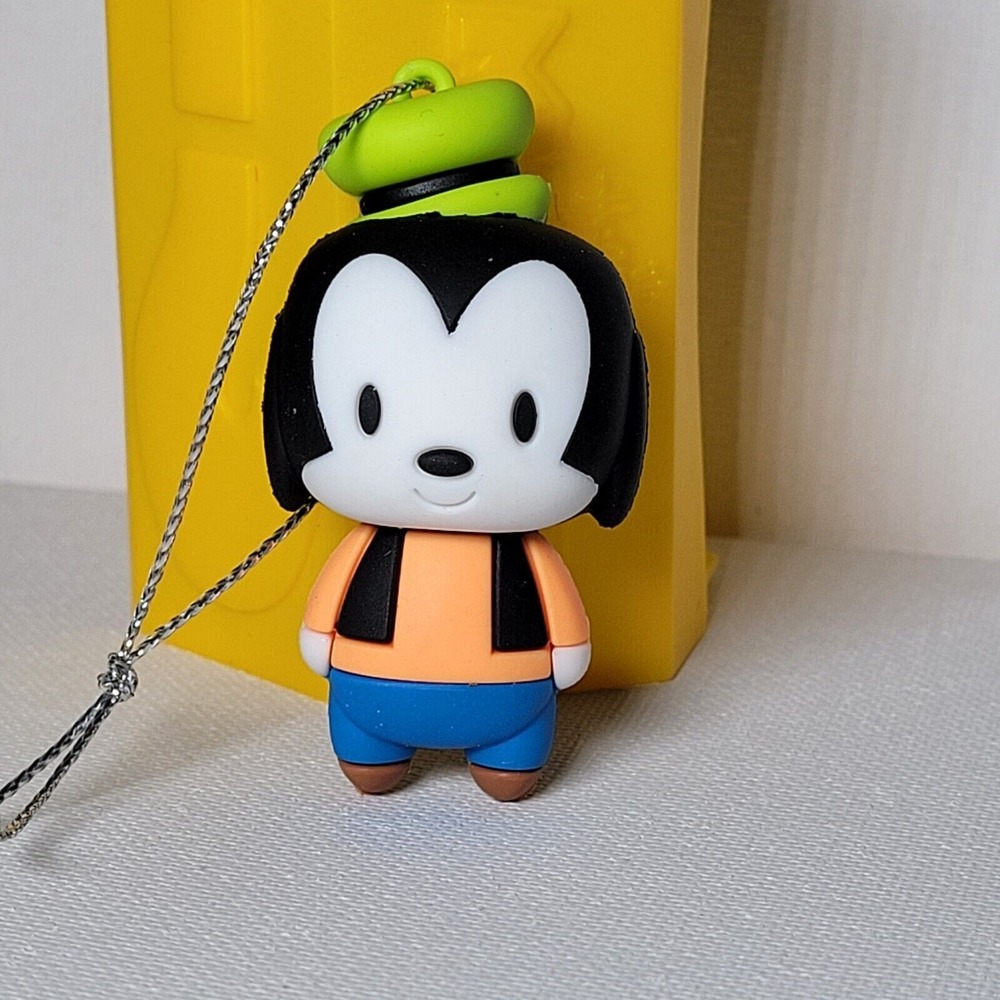 HALLMARK‎ MYSTERY ORNAMENTS DISNEY MINNIE MOUSE & FRIENDS RARE GOOFY